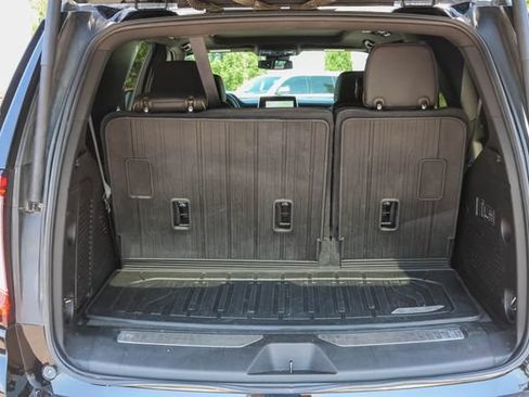 Used 2024 GMC Yukon AT4 w/ LPO, Floor Liner Package AWD/4WD image 9
