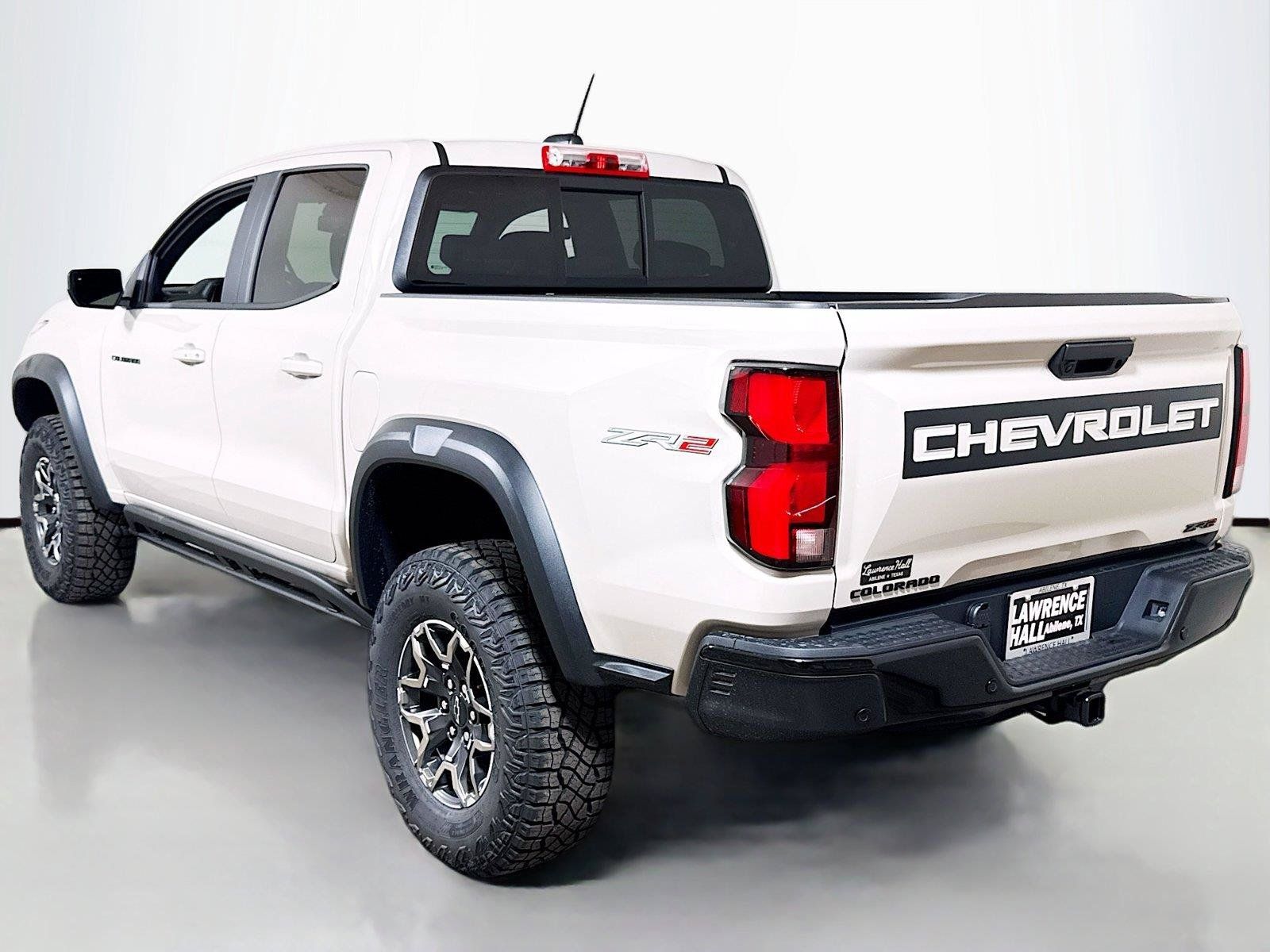 New 2026 Chevrolet Colorado ZR2 AWD/4WD image 3
