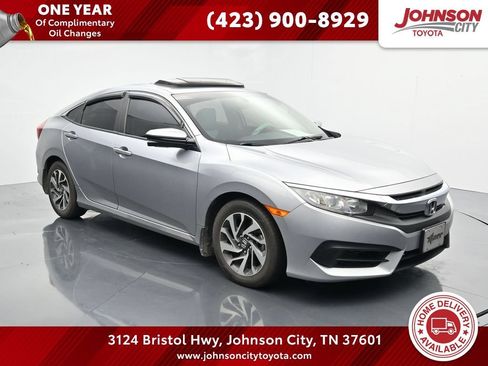 Used 2018 Honda Civic EX image 1