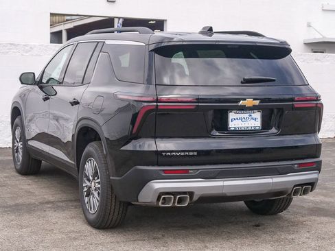 New 2026 Chevrolet Traverse LT w/ Driver Confidence Package FWD image 9