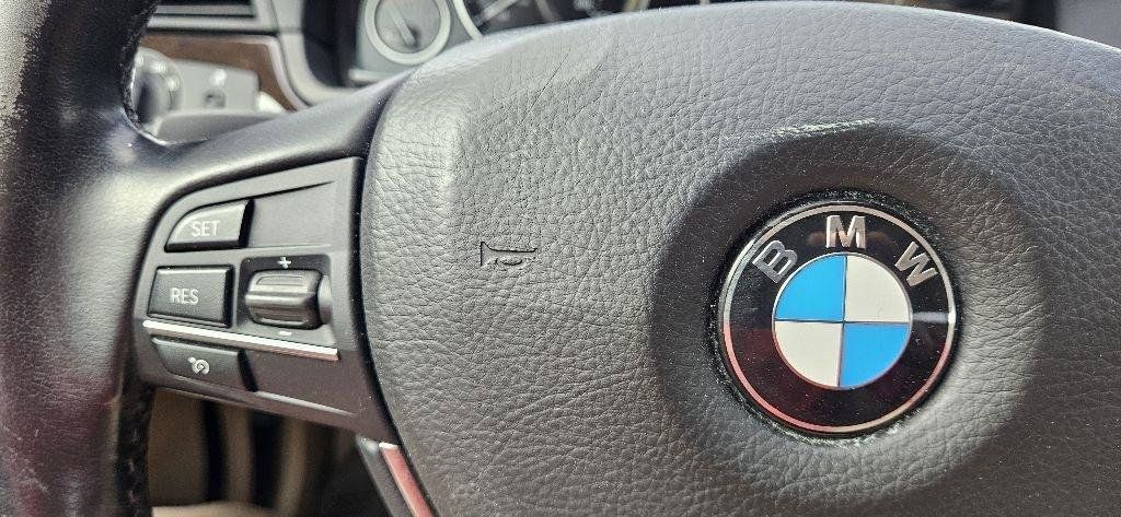Used 2015 BMW 528i xDrive Sedan AWD/4WD image 15
