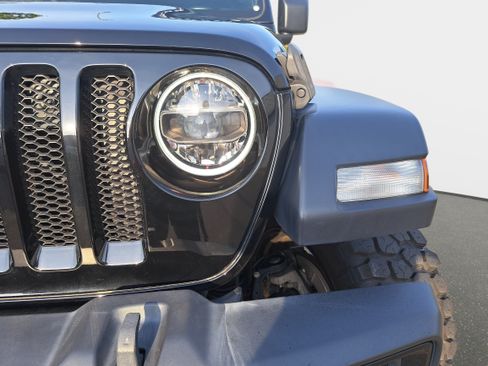 Used 2022 Jeep Wrangler Unlimited Sport AWD/4WD image 28