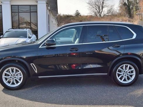 Used 2023 BMW X5 xDrive40i w/ Premium Package image 4