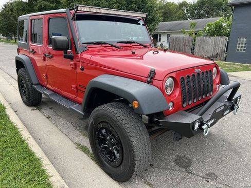 Used 2014 Jeep Wrangler Unlimited Sport w/ Quick Order Package 24S AWD/4WD image 2