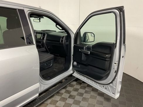 Used 2018 Ford F150 XLT w/ Equipment Group 302A Luxury image 33