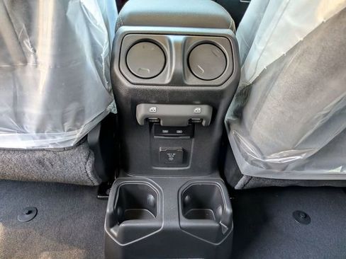 New 2026 Jeep Wrangler Unlimited Sahara AWD/4WD image 12