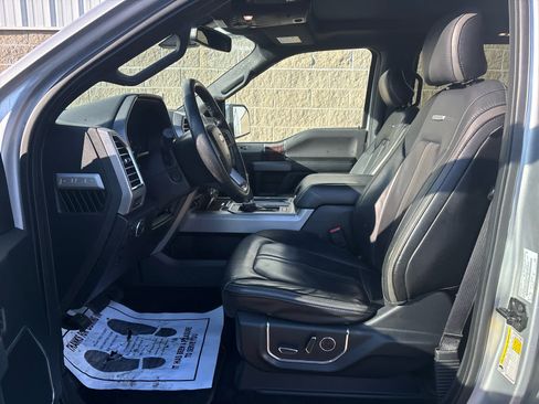 Used 2016 Ford F150 Platinum w/ Equipment Group 701A Luxury image 11