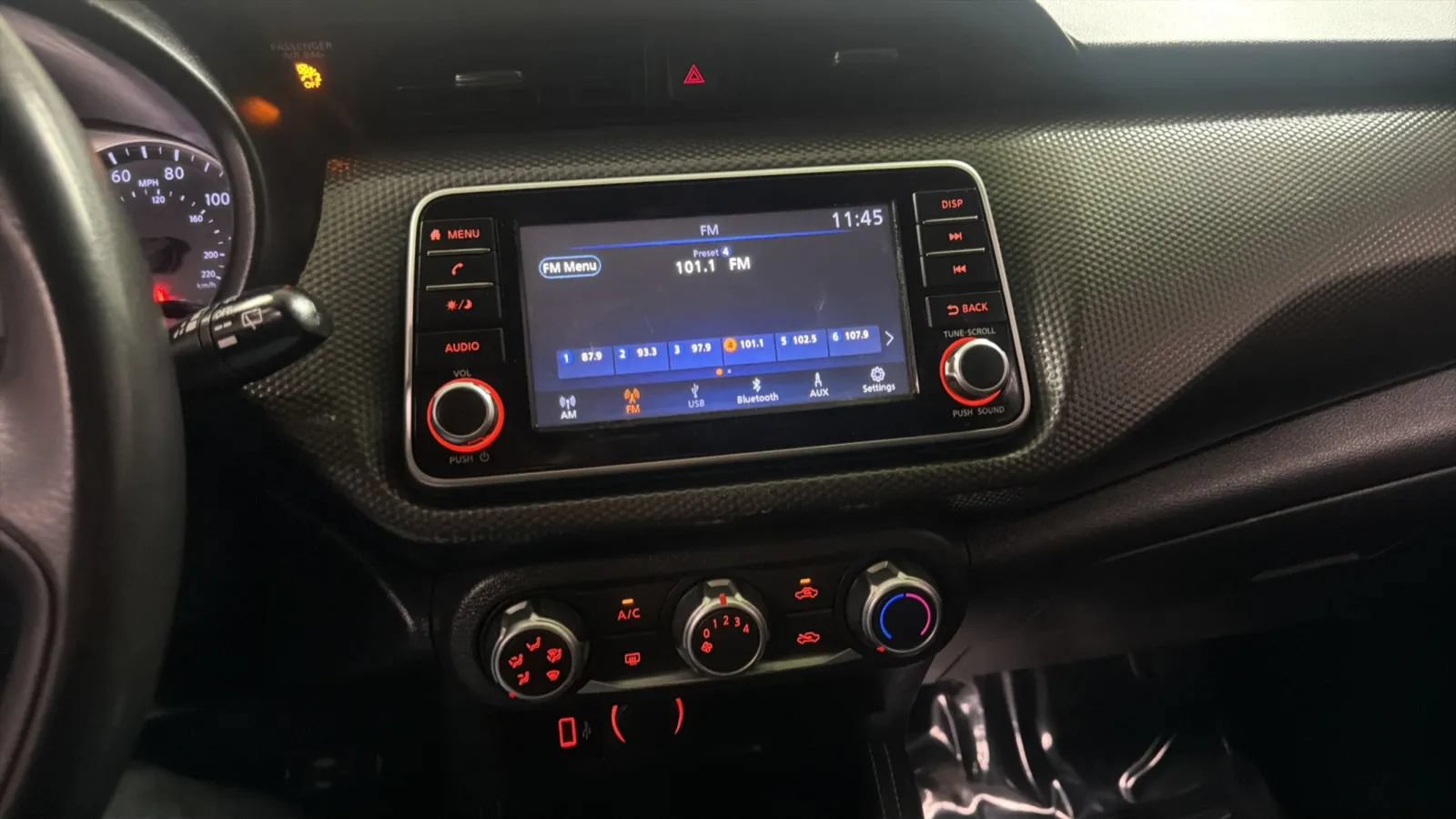 Used 2018 Nissan Kicks S FWD image 13