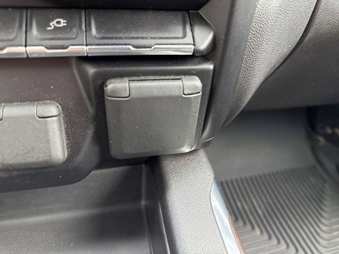 Used 2020 GMC Sierra 1500 SLT w/ SLT Premium Package image 47