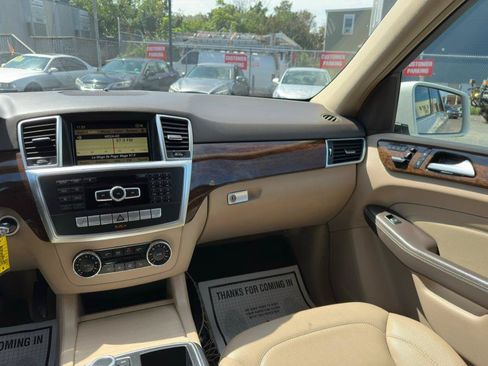 Used 2012 Mercedes-Benz ML 350 4MATIC image 24