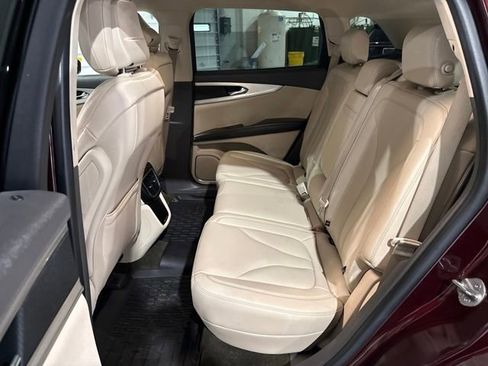 Used 2020 Lincoln Nautilus FWD image 24