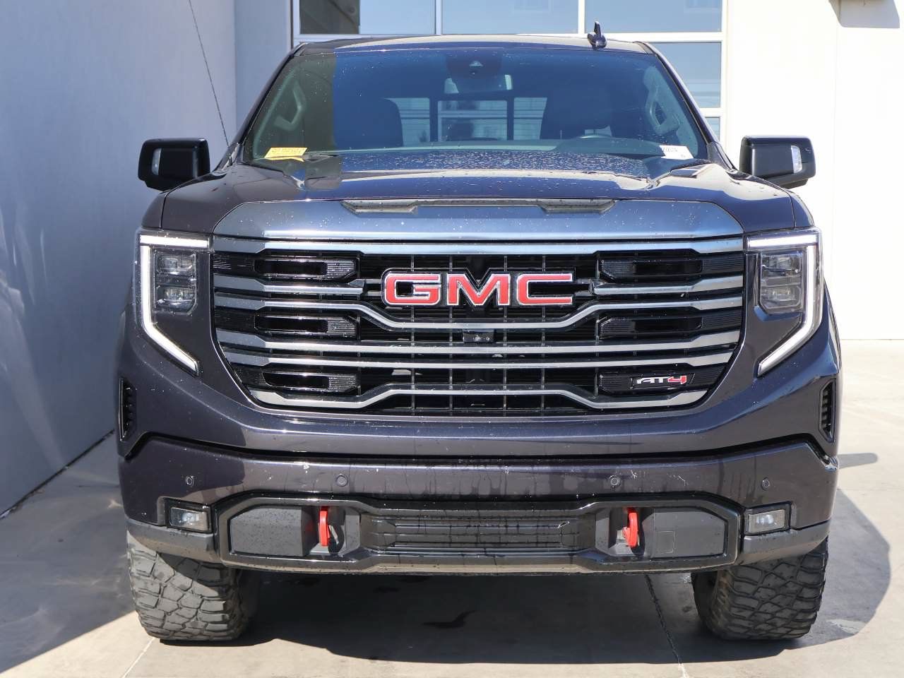 Used 2024 GMC Sierra 1500 AT4 w/ AT4 Premium Package AWD/4WD image 5