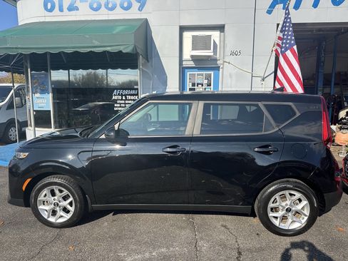 Used 2020 Kia Soul S image 7