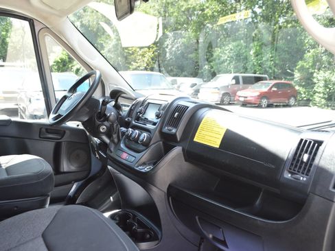 Used 2019 RAM ProMaster 2500 FWD image 19