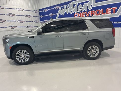 Used 2024 GMC Yukon Denali AWD/4WD image 3
