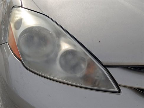 Used 2008 Toyota Sienna LE image 10