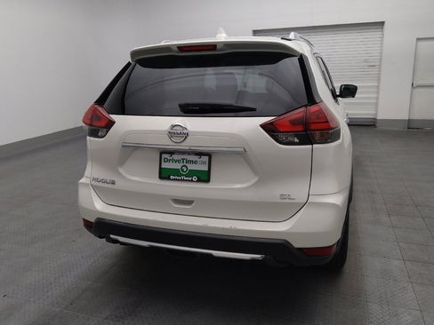 Used 2017 Nissan Rogue SL image 7