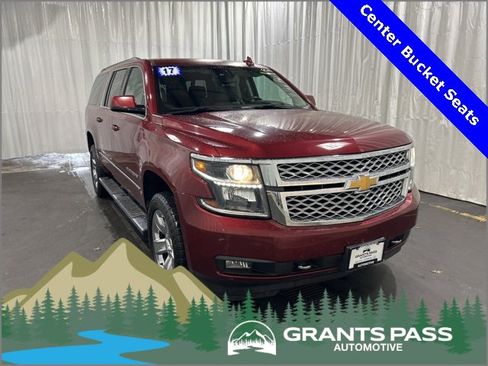 Used 2017 Chevrolet Suburban LT w/ LT Signature Package image 1