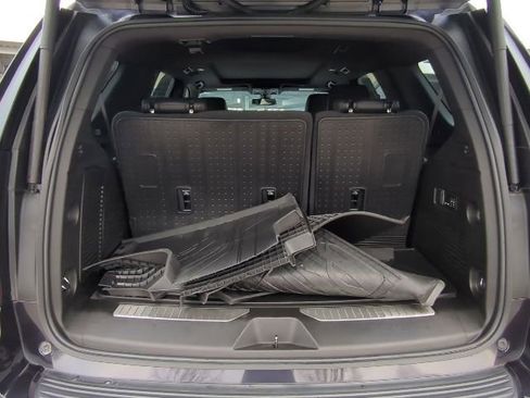 Used 2022 Chevrolet Tahoe RST w/ Luxury Package image 23