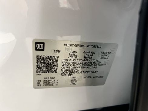 New 2026 Chevrolet Suburban High Country image 30