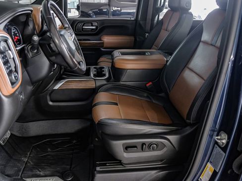 Used 2021 Chevrolet Silverado 3500 High Country image 30