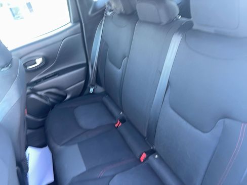 Used 2020 Jeep Renegade Trailhawk w/ Cold Weather Group image 10