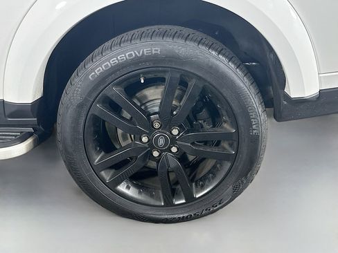 Used 2016 Land Rover LR4 HSE image 33