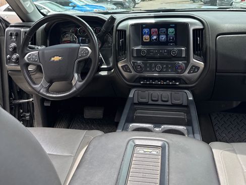 Used 2017 Chevrolet Silverado 1500 LTZ Z71 w/ LTZ Plus Package AWD/4WD image 21