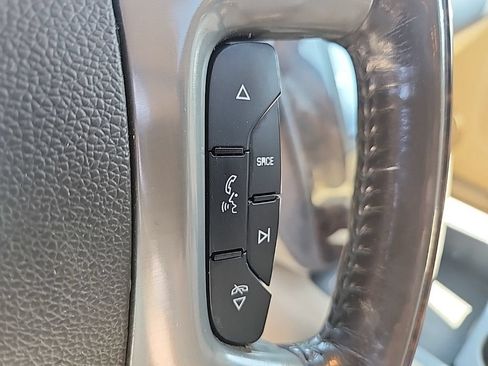 Used 2011 GMC Yukon XL Denali AWD/4WD image 11