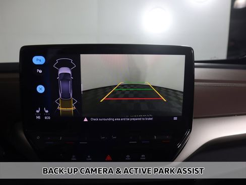 Used 2023 Volkswagen ID.4 Pro image 3