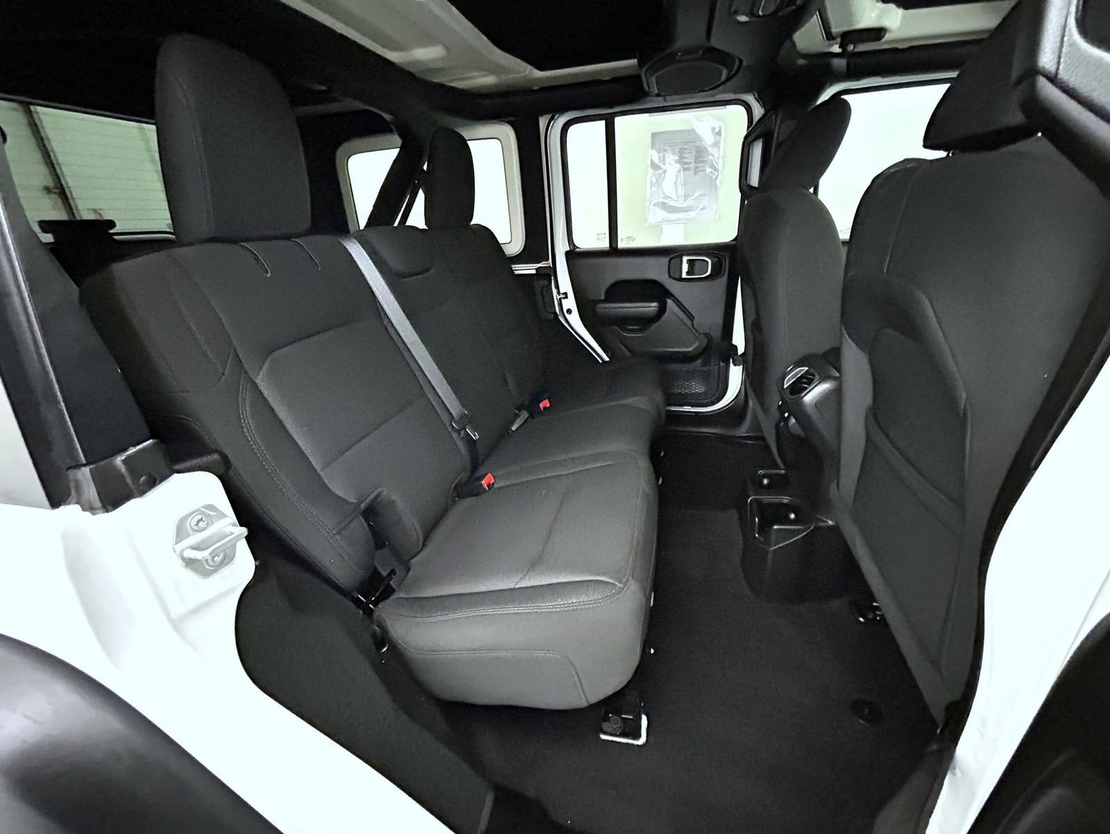 Certified 2022 Jeep Wrangler Unlimited Sport AWD/4WD image 18