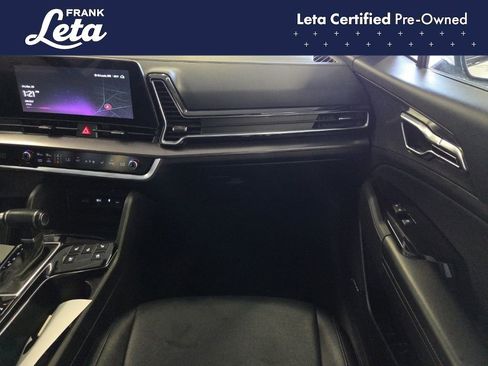 Used 2025 Kia Sportage SX image 19