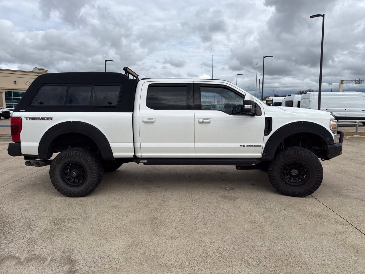 Used 2021 Ford F250 Lariat w/ Tremor Off-Road Package AWD/4WD image 17
