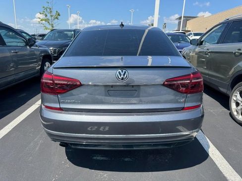 Used 2017 Volkswagen Passat 1.8T R-Line FWD image 3