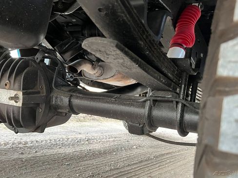 Used 1988 Chevrolet Blazer 4WD image 76