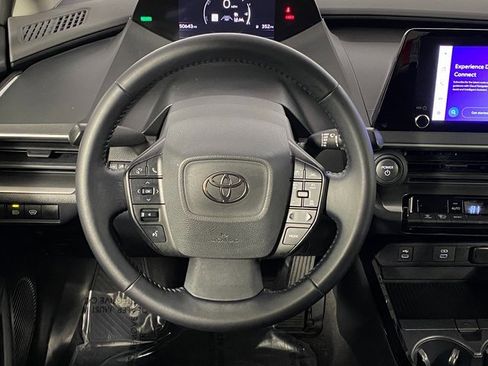 Used 2023 Toyota Prius LE image 18