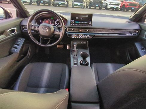 Used 2025 Honda Civic Sport image 19