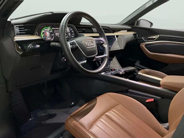 Used 2024 Audi Q8 e-tron Premium Plus w/ Premium Plus Package AWD/4WD image 62