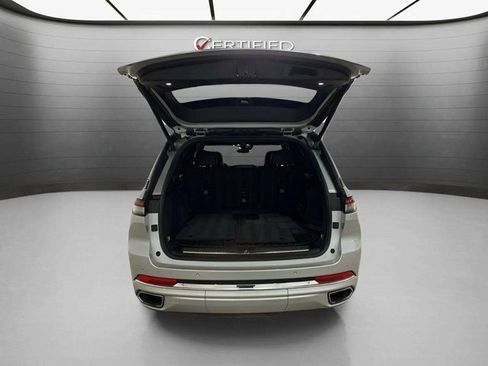 Used 2023 Jeep Grand Cherokee Overland w/ Luxury Tech Group IV image 7