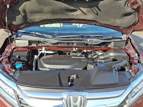 Certified 2018 Honda Odyssey Elite image 27