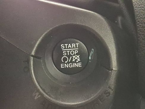 Used 2020 Jeep Renegade Sport AWD/4WD image 23