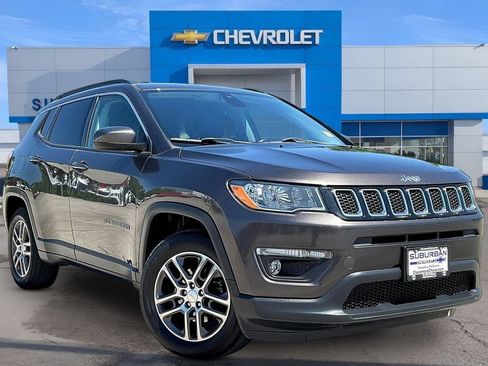 Used 2018 Jeep Compass Latitude w/ Popular Equipment Group FWD image 11