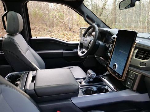 Used 2024 Ford F150 Lightning Lariat image 51