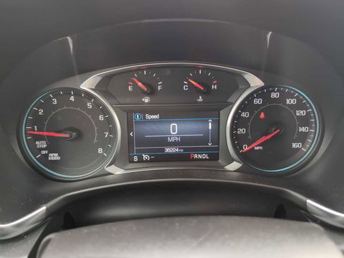 Used 2024 Chevrolet Equinox LT image 11