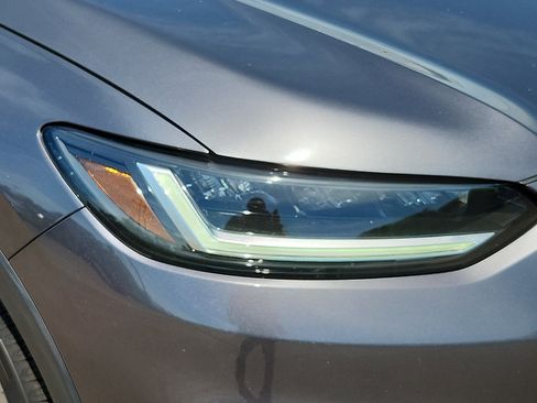 Used 2023 Honda HR-V LX image 9