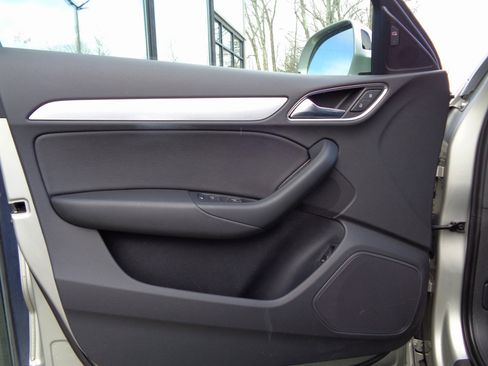 Used 2016 Audi Q3 2.0T Premium Plus w/ Technology Package image 14