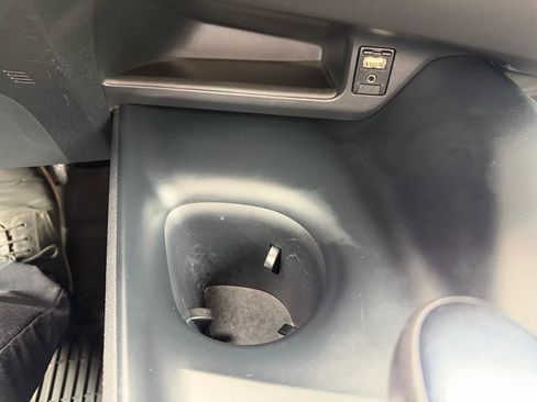 Used 2018 Toyota C-HR XLE FWD image 39