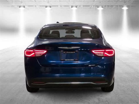 Used 2015 Chrysler 200 Limited image 7