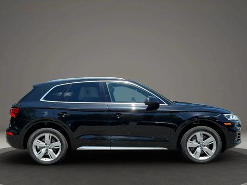 Used 2019 Audi Q5 2.0T Premium Plus w/ Premium Plus Package AWD/4WD image 4