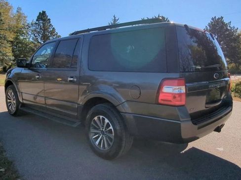 Used 2016 Ford Expedition EL XLT image 3